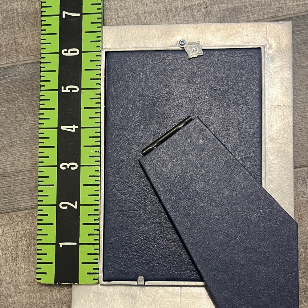 Leaf Patterned Silver Photo Frame - Picture 7 of 10